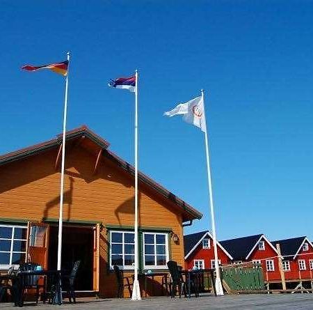 Hotel Adventure Camp - Mehamn Exterior foto